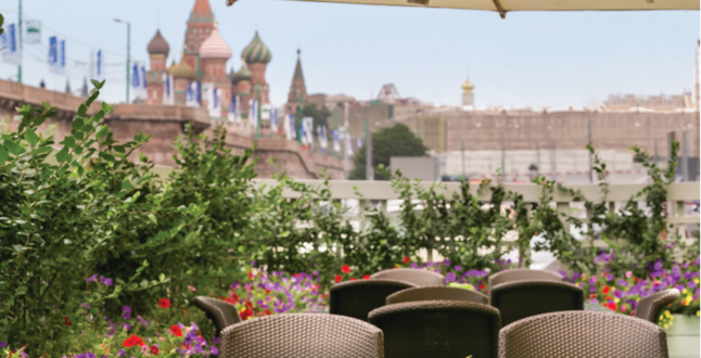 «Балчуг Кемпински Москва» открыл летнюю террасу