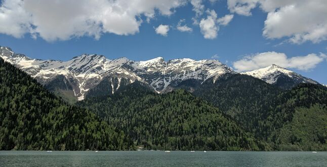 Абхазия стала самым популярным пляжным направлением у россиян