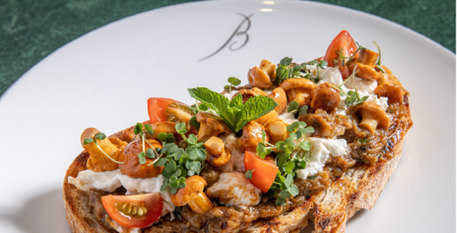 В отеле «Балчуг Кемпински Москва» стартовал сезон лисичек