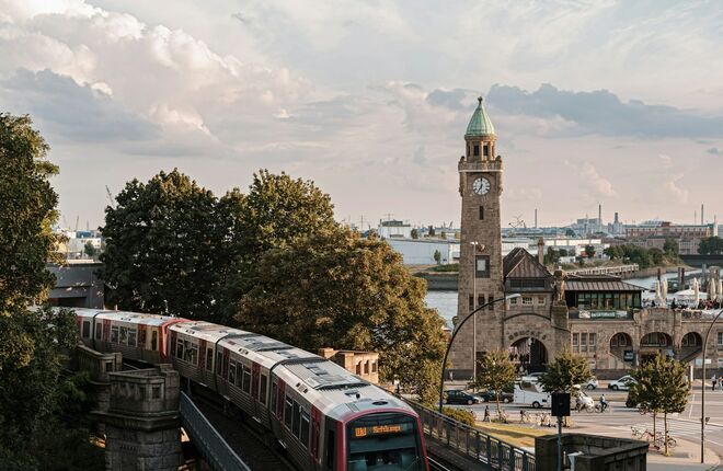 В Гамбурге из-за опасности заражения смертельным вирусом перекрыли вокзал В Гамбурге из-за опасности заражения смертельным вирусом перекрыли вокзал