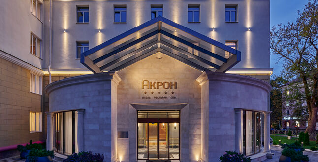 Ресторан русской кухни и отель класса люкс разыгрывают две ночи в Великом Новгороде