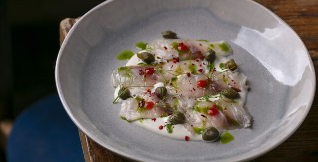 Ресторан ΜΟΛΩΝ ΛΑΒЕ представил специальное меню в честь 11-летия