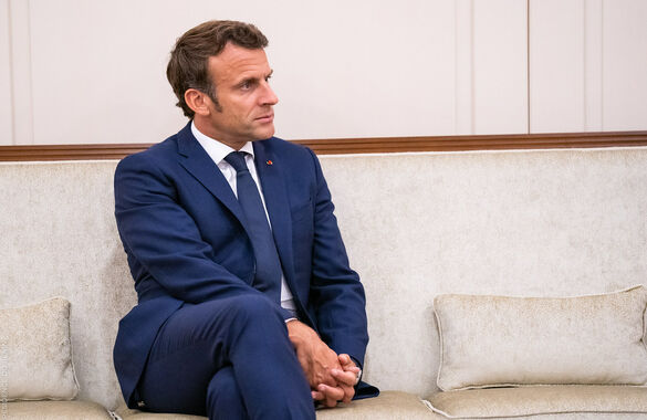 Парламент Франции заблокировал попытку импичмента Макрону