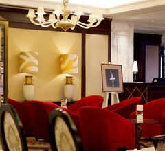 Бахрушинский музей и отель «Балчуг Кемпински Москва» открыли выставку к юбилею Майи Плисецкой Бахрушинский музей и отель «Балчуг Кемпински Москва» открыли выставку к юбилею Майи Плисецкой