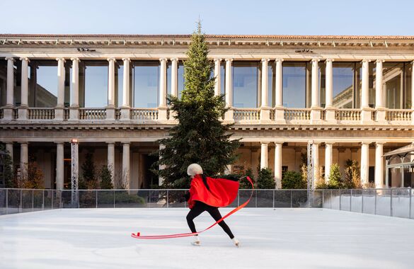 Отель Portrait Milano открыл благотворительный каток