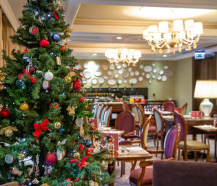 «Балчуг» открывает серию предновогодних бранчей