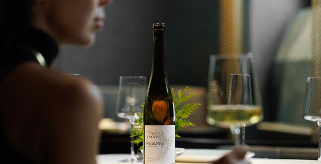 Ресторан в Казани представил собственное вино из сорта рислинг