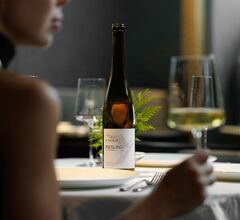 Ресторан в Казани представил собственное вино из сорта рислинг