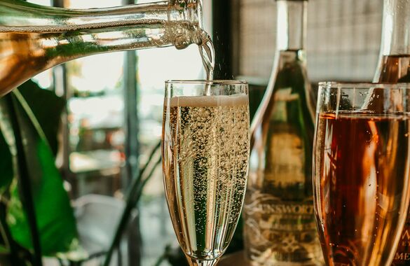 Названы страны, в которых больше всего пьют просекко