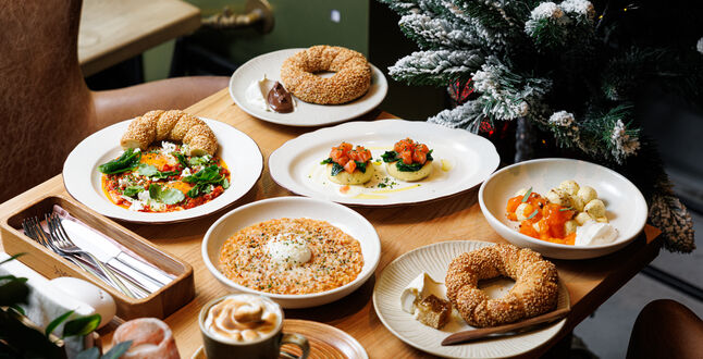 В городах России проходит фестиваль завтраков: что попробовать до начала февраля