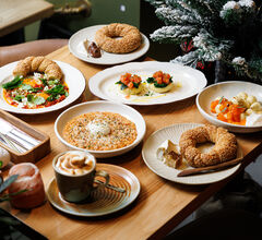 В городах России проходит фестиваль завтраков: что попробовать до начала февраля