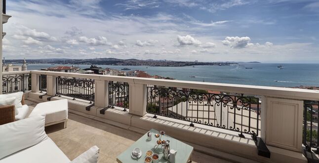 CVK Hotels & Resorts приглашает на романтический уикенд