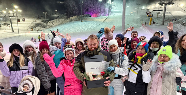 Российским спортсменам на Олимпиаде вручили посылку из Сочи