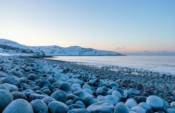 Туристы застряли в Териберке из-за снегопада