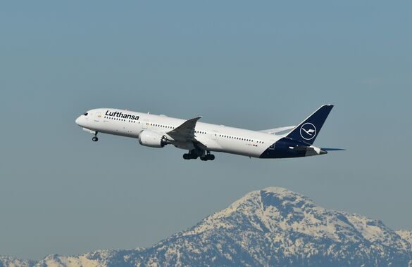 Lufthansa предупреждает: зависимость от аэропортов Персидского залива грозит Европе транспортным коллапсом