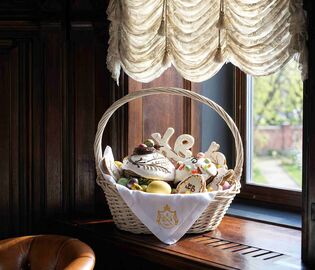 В ЦДЛ пройдет большой пасхальный бранч В ЦДЛ пройдет большой пасхальный бранч