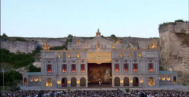 В кинотеатрах России покажут «Травиату» со сцены оперного фестиваля в Санкт-Маргаретене