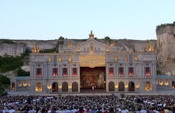 В кинотеатрах России покажут «Травиату» со сцены оперного фестиваля в Санкт-Маргаретене