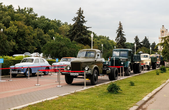 Легендарные автомобили покажут на фестивале в Москве