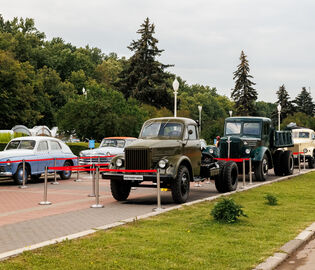 Легендарные автомобили покажут на фестивале в Москве