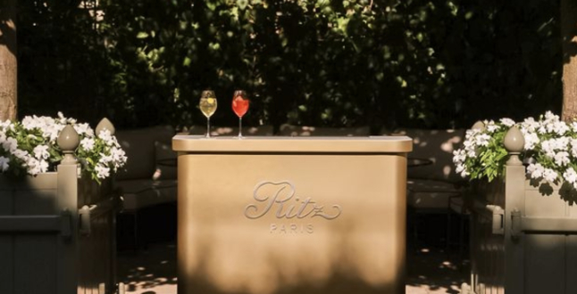 В Париже открылся Ritz Bar Jardin