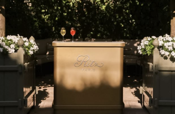 В Париже открылся Ritz Bar Jardin